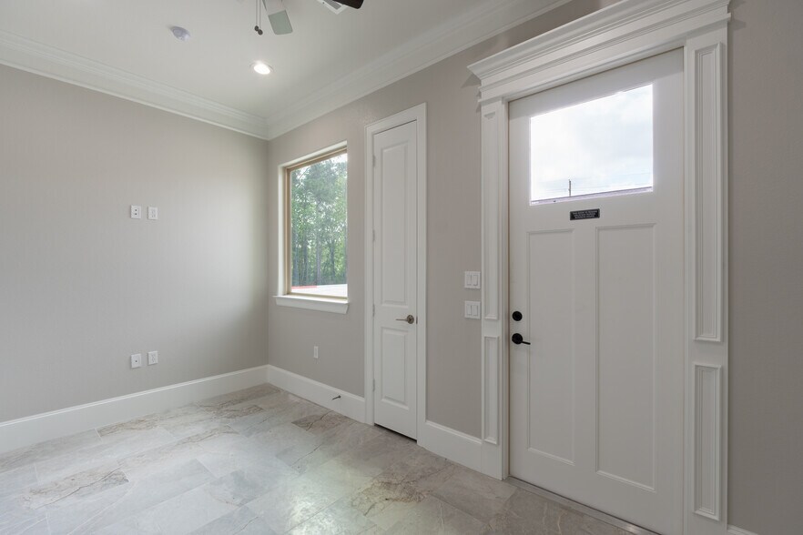 More Photos Of 12414 Spring Cypress Rd, Tomball Medical For Sale