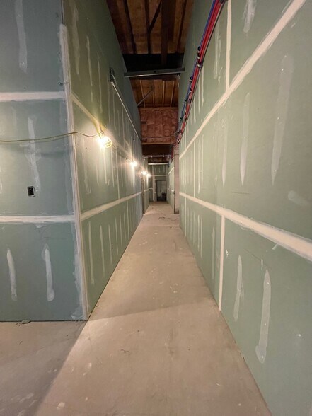 More Photos Of 8107 Military St, Detroit Warehouse For Sale