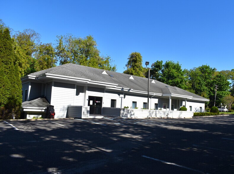 More Photos Of 118 N Country Rd, Port Jefferson Medical For Sale