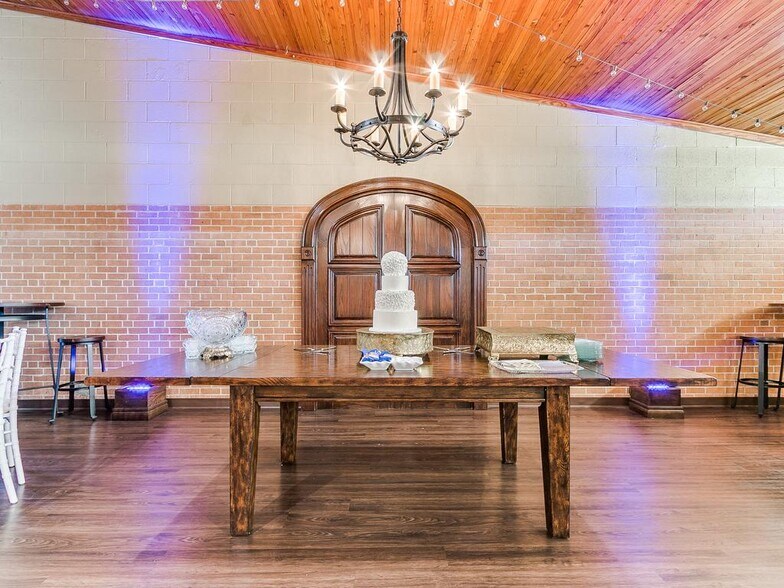 More Photos Of 2254 W Meyers Cir, Choctaw Lodge Meeting Hall For Sale