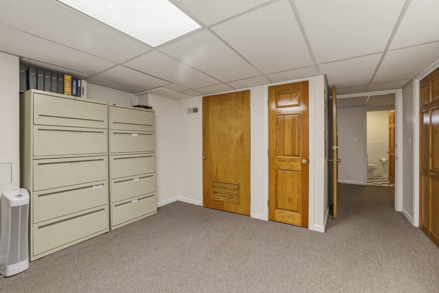 More Photos Of 445 Orange St, New Haven Office For Sale