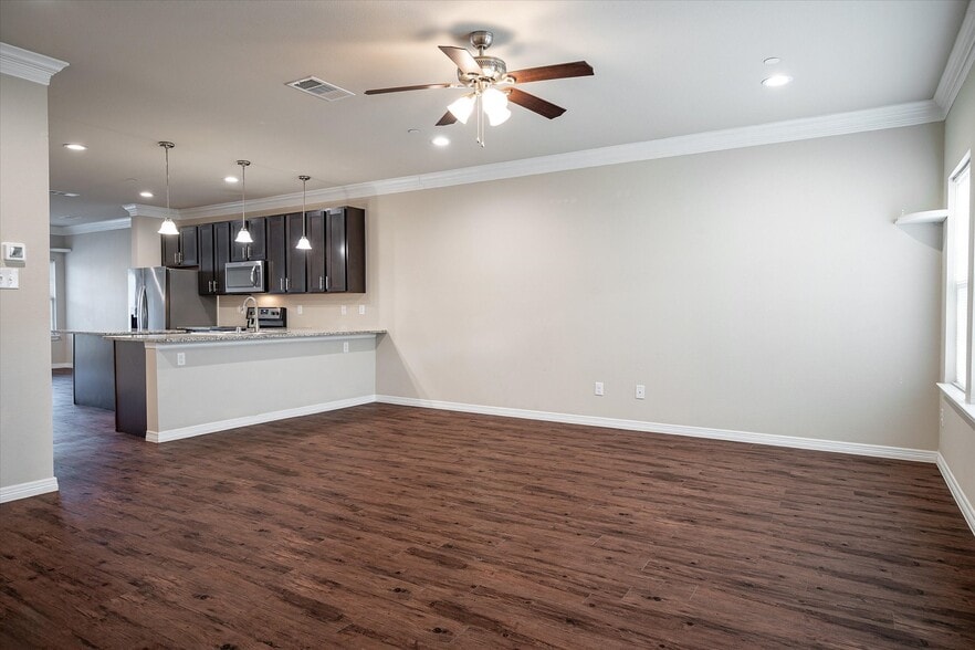 More Photos Of 101 Springtree St, Denton Apartments For Sale