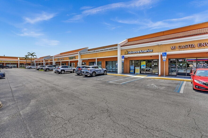 More Photos Of 8030-8384 N Pines Blvd, Pembroke Pines General Retail For Lease