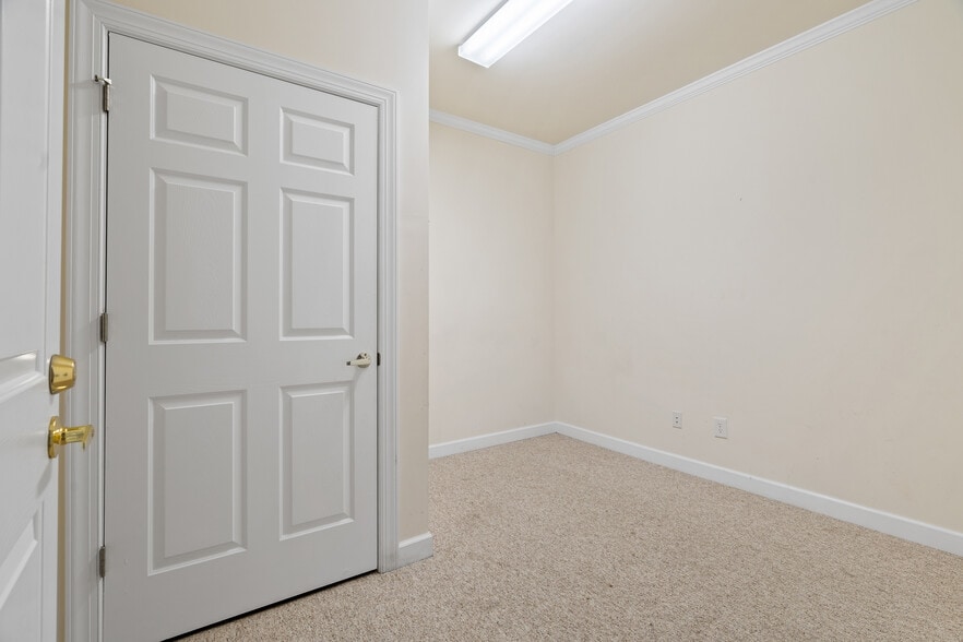 More Photos Of 1875 Old Alabama Rd, Roswell Loft Creative Space For Sale