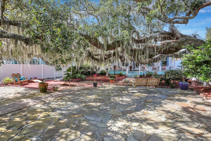 More Photos Of 24 Van Horne Ave, Tybee Island Hospitality For Sale