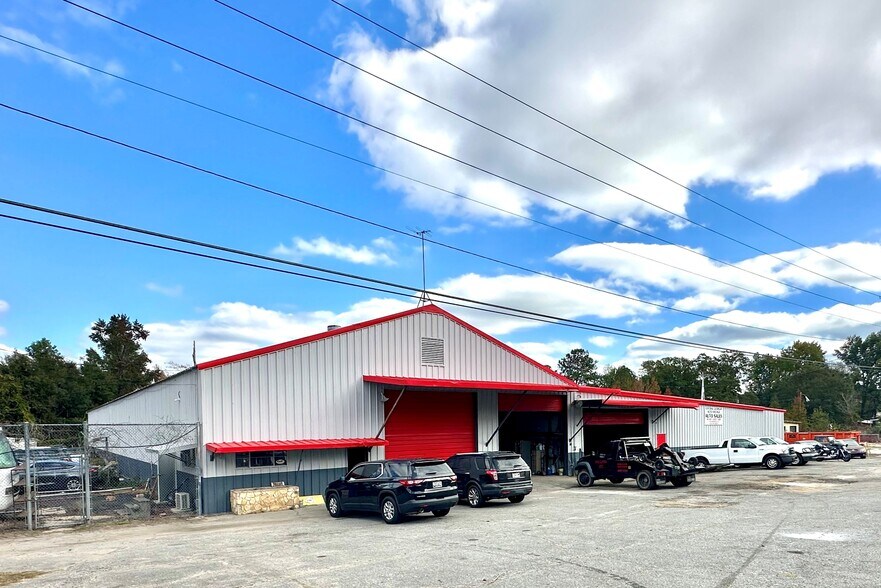 More Photos Of 11108 Hawkinsville Rd, Warner Robins Flex For Lease