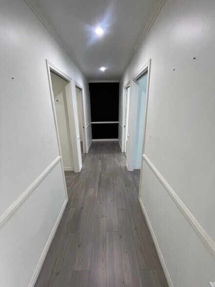 More Photos Of 8720-8722 Santa Monica Blvd, West Hollywood Office Residential For Lease