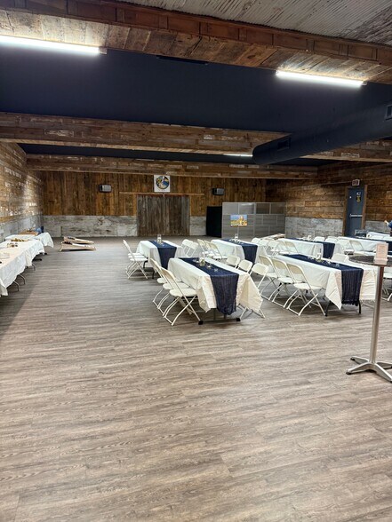 More Photos Of 618-630 W Wisconsin Ave, Appleton Bowling Alley For Sale