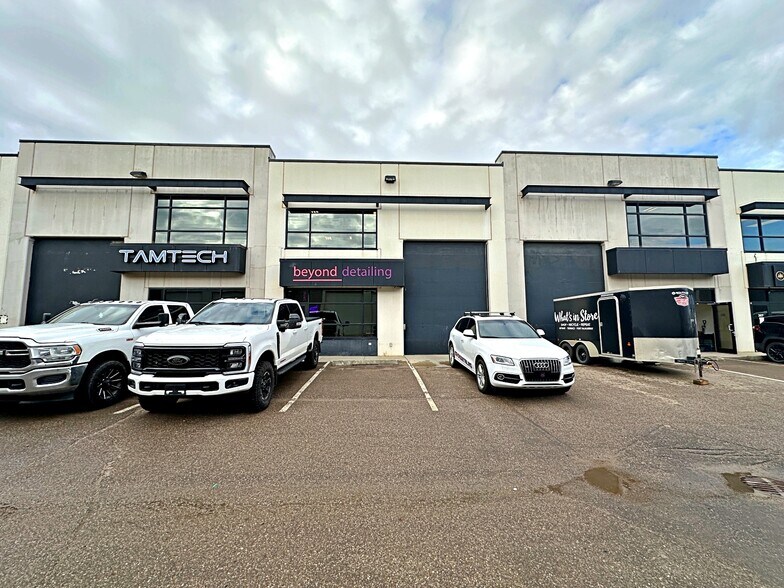 More Photos Of 400 Mackenzie Blvd, Fort McMurray Flex For Sale