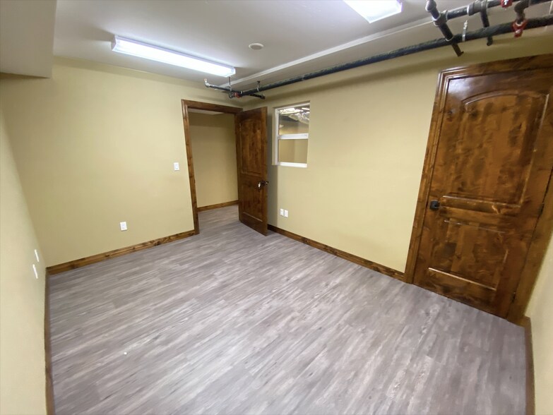 More Photos Of 1933 Dolores Way, Carbondale Industrial For Lease