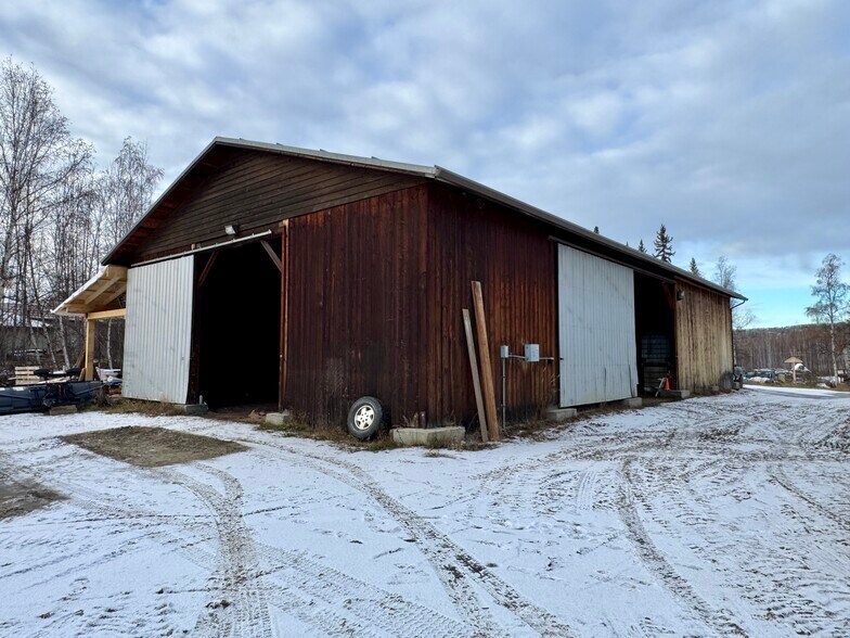 More Photos Of 600 N Old Steese Hwy, Fairbanks Warehouse For Sale