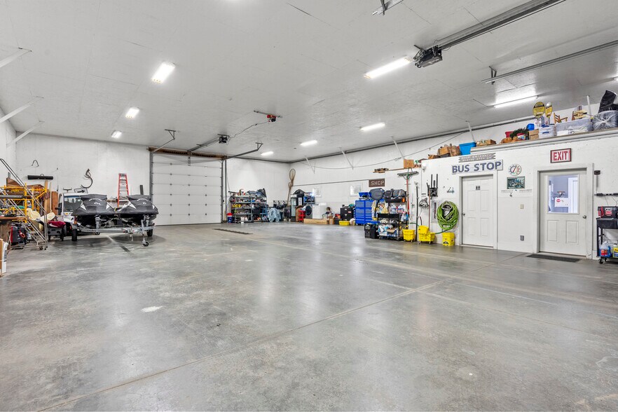 More Photos Of 145 E Pond Rd, Nobleboro Flex For Sale