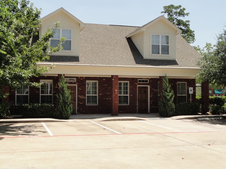 More Photos Of 7 Grogans Park Dr, Spring Loft Creative Space For Lease