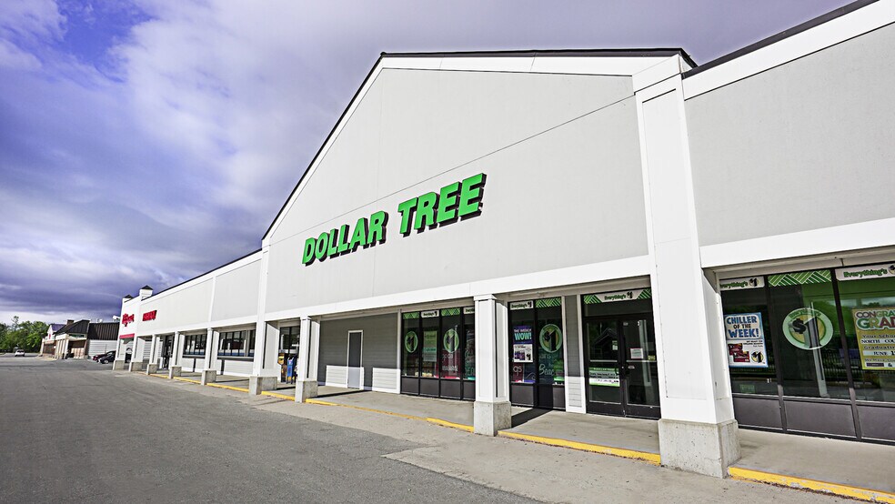 More Photos Of 59 Waterfront Plz, Newport Unknown For Sale