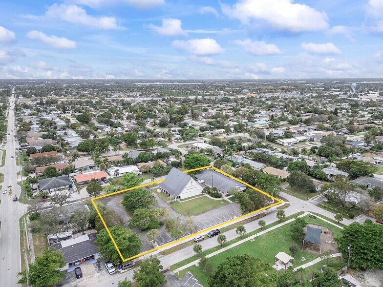 More Photos Of 1416 SE 2nd Ter, Deerfield Beach Religious Facility For Sale
