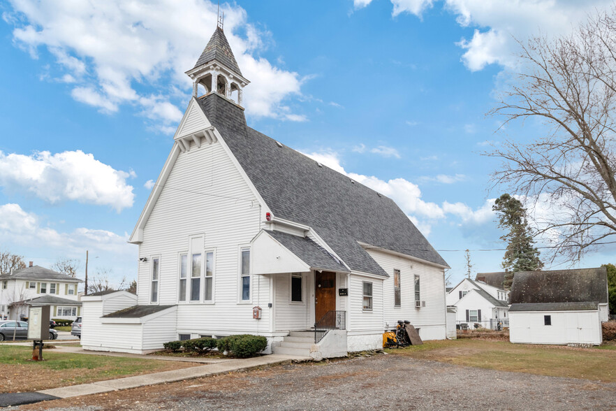 Primary Photo Of 1 C St, Framingham Religious Facility For Sale