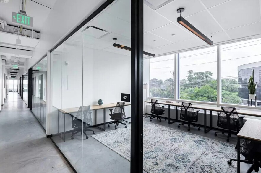 More Photos Of 909 Rose Ave, North Bethesda Coworking Space