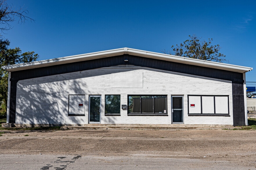 More Photos Of 14 Tenth St, Temple Research And Development For Sale