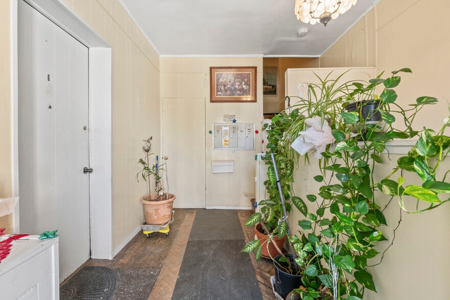 More Photos Of 3600 Greenmount Ave, Baltimore Multifamily For Sale