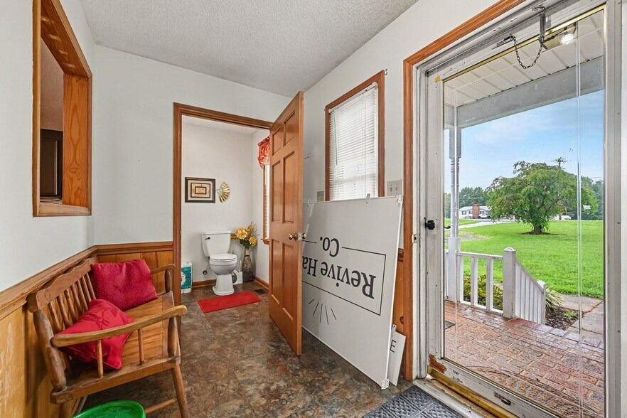 More Photos Of 4009 Polkville Rd, Shelby Freestanding For Sale