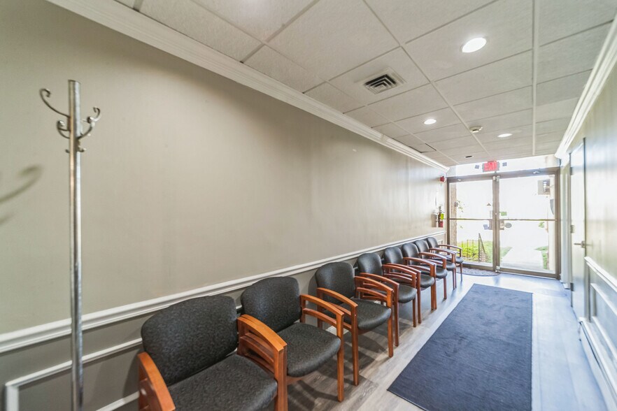 More Photos Of 326 Broad St, Red Bank Medical For Sale