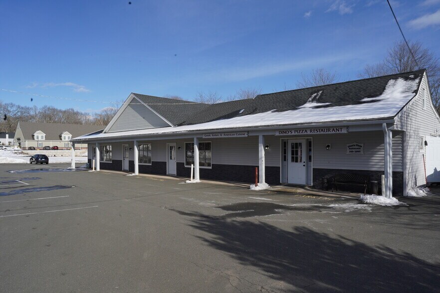 More Photos Of 968 Killingworth Rd, Haddam Freestanding For Lease