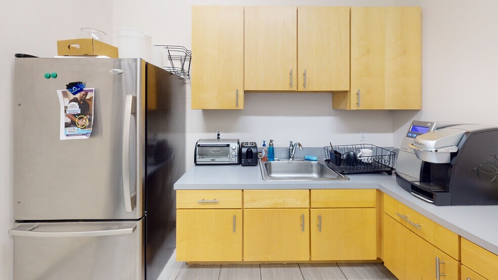 More Photos Of 20 Winooski Falls Way, Winooski Office For Lease