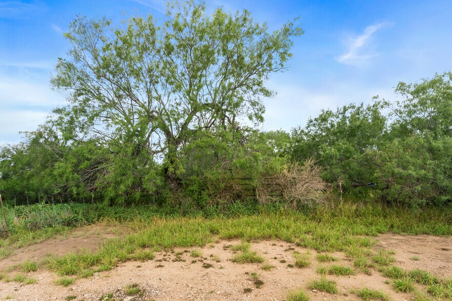 More Photos Of 123 Fresno st, La Joya Land For Sale