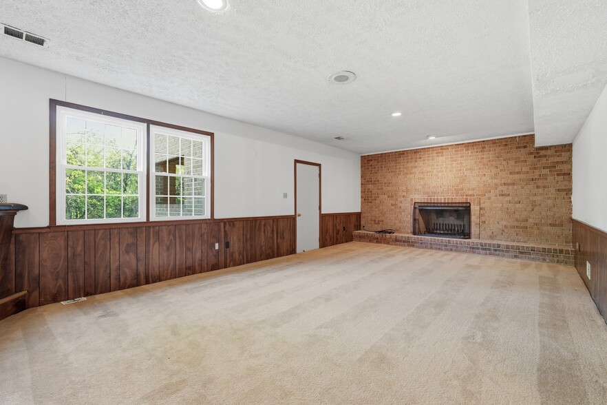 More Photos Of 15901 Old Columbia Pike, Burtonsville Land For Sale