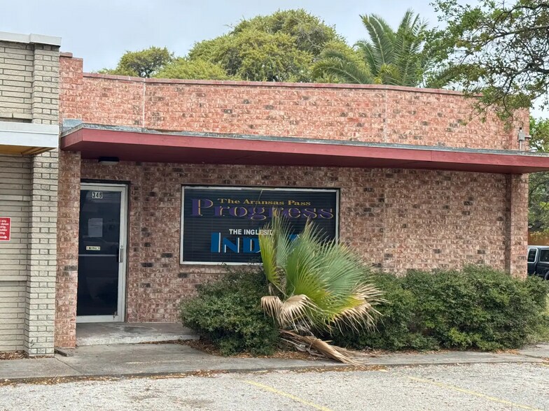 Primary Photo Of 346-354 S Houston St, Aransas Pass Office For Sale