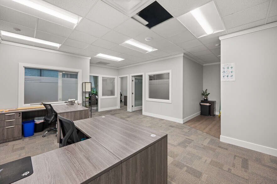 More Photos Of 33386 S Fraser Way, Abbotsford Freestanding For Sale