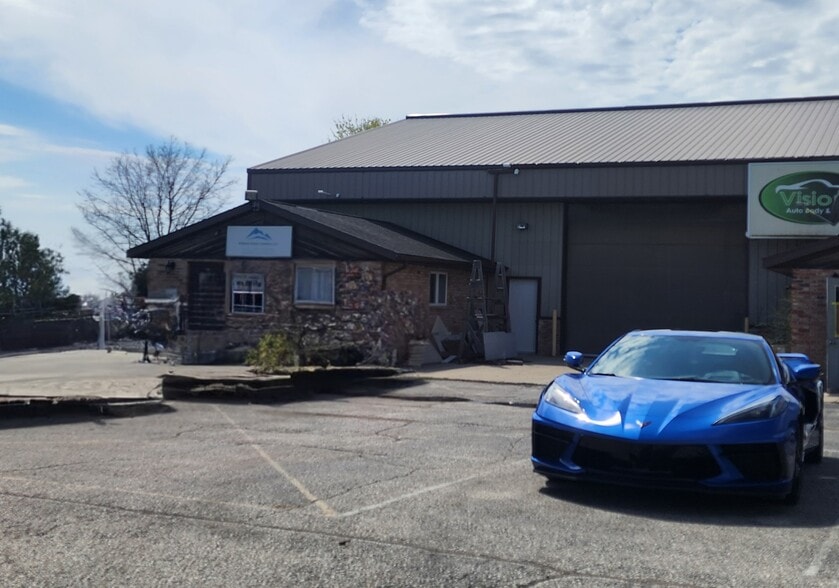 More Photos Of N1009 County Road L, Watertown Warehouse For Lease