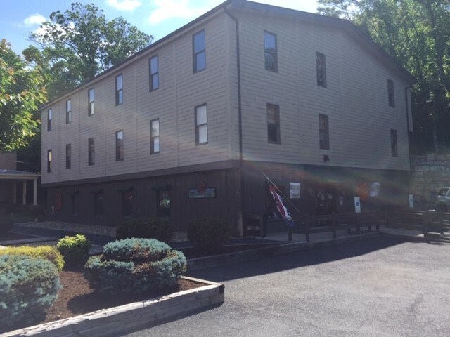 More Photos Of 50 Middlebrook Ave, Staunton Storefront For Sale