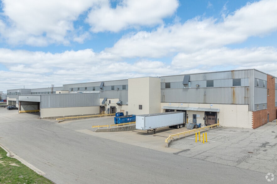 More Photos Of 1120 36th St SE, Grand Rapids Distribution For Lease