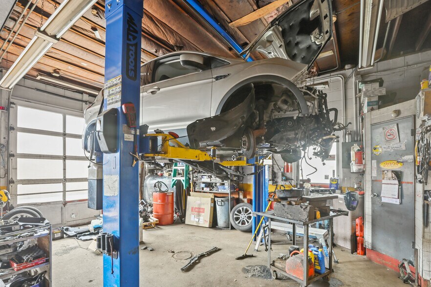 More Photos Of 19 Benefit St, Pawtucket Industrial For Sale