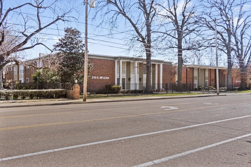 More Photos Of , Memphis Multifamily For Sale