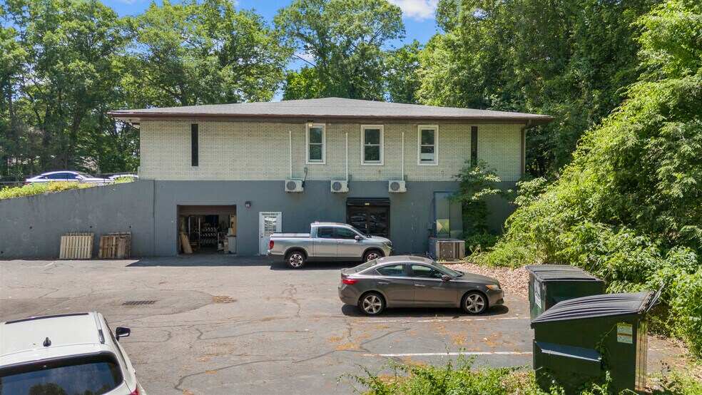 More Photos Of 887 Main St, Monroe Office Residential For Lease