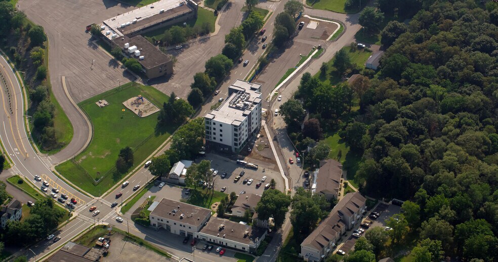 More Photos Of 44 Springside Ave, Arlington Apartments For Lease