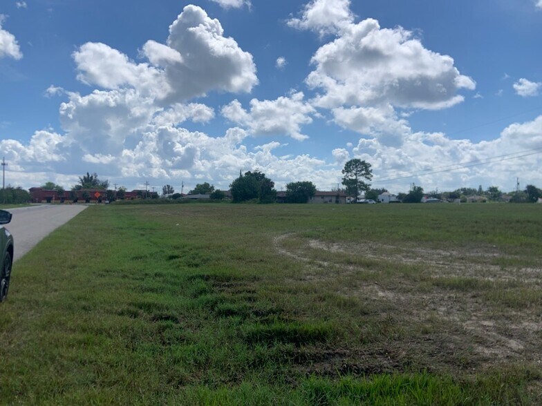 More Photos Of 618 SW 2nd Ter, Cape Coral Land For Sale