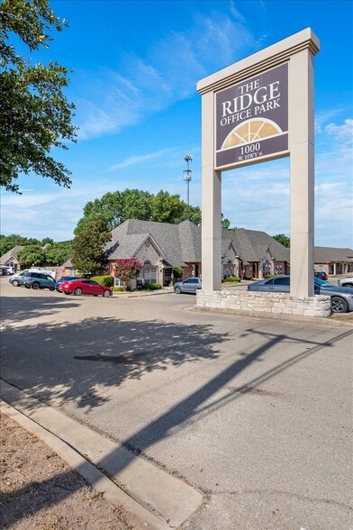 More Photos Of 1000 State Highway 6, Woodway Medical For Lease