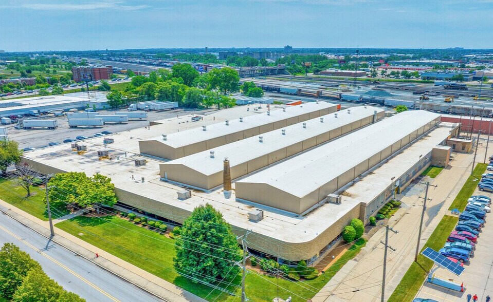 Primary Photo Of 4915 W 67th St, Bedford Park Warehouse For Sale