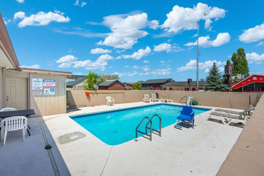 More Photos Of 430 E Route 66, Williams Hotel For Sale
