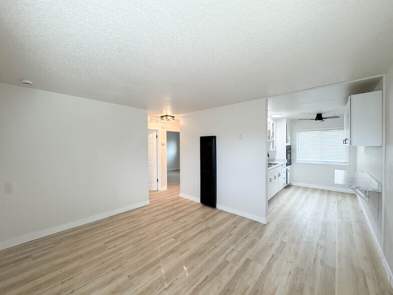 More Photos Of 6820 7th Ave, Rio Linda Apartments For Sale