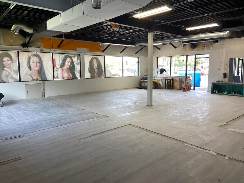 More Photos Of 2208 St Joseph Blvd, Ottawa Freestanding For Lease