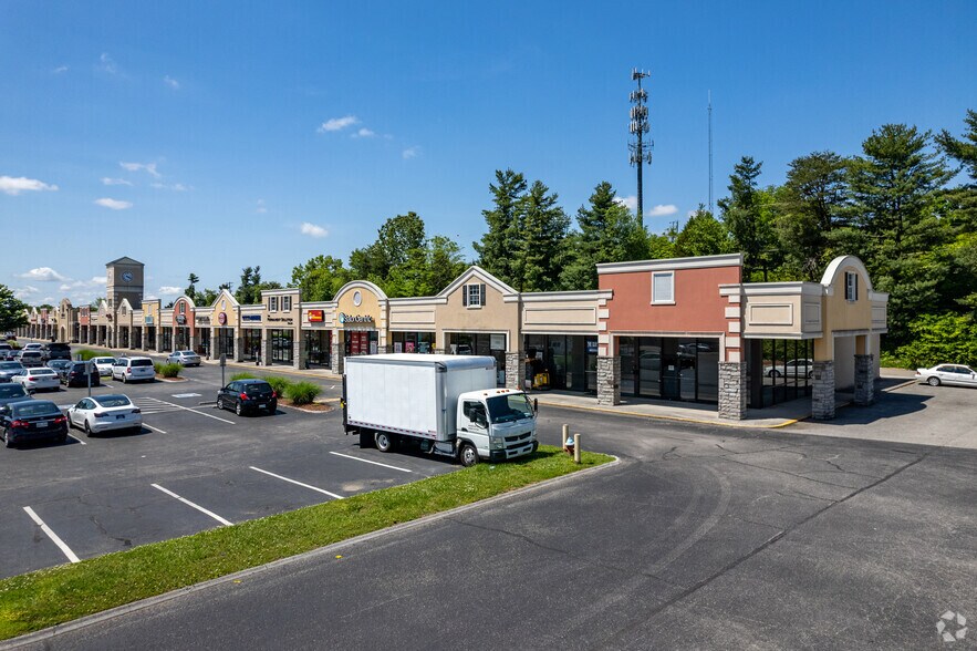 More Photos Of 1645 Downtown West Blvd, Knoxville General Retail For Sale