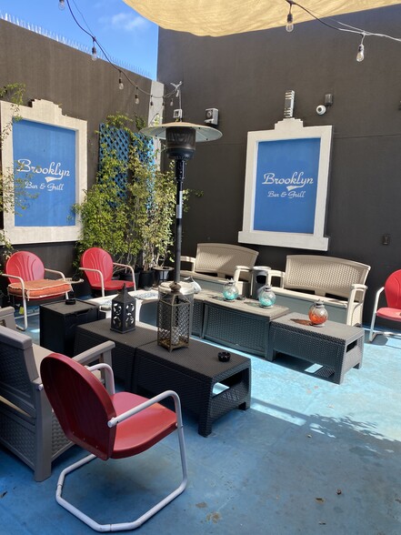 More Photos Of 4727 University Ave, San Diego Restaurant For Sale