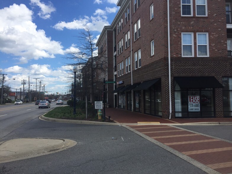 More Photos Of 1901 West St, Annapolis Apartments For Lease