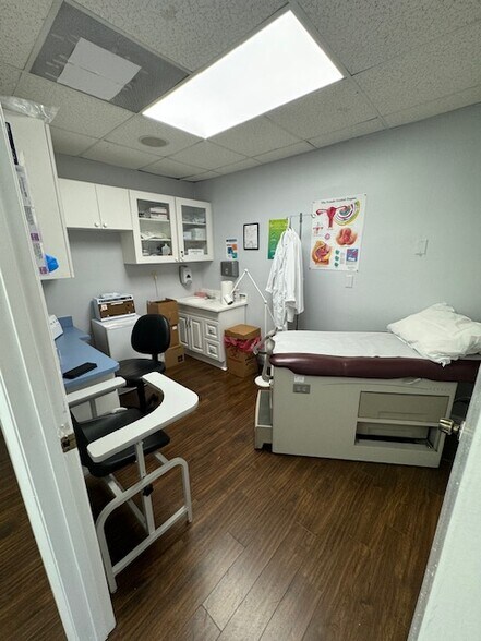More Photos Of 1222 Nw 29th St, Miami Medical For Sale