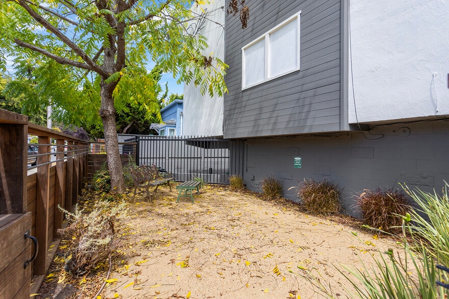 More Photos Of 2425 Grant St, Berkeley Apartments For Sale