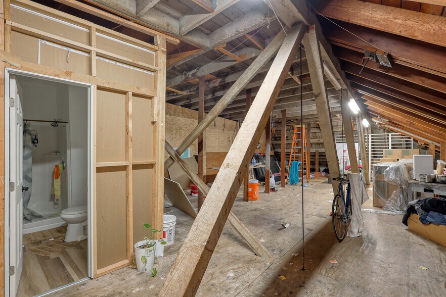 More Photos Of 784 Crocker St, Los Angeles Warehouse For Sale